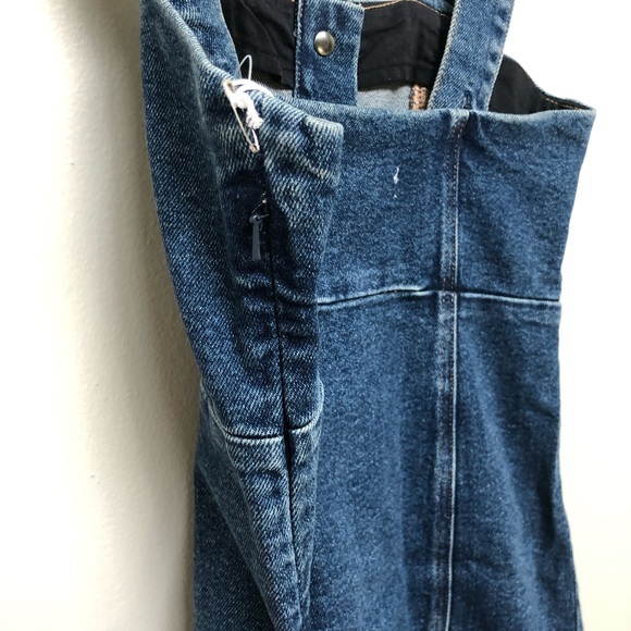 Good American The Snap To It mini Jean Dress - Picture 8 of 16